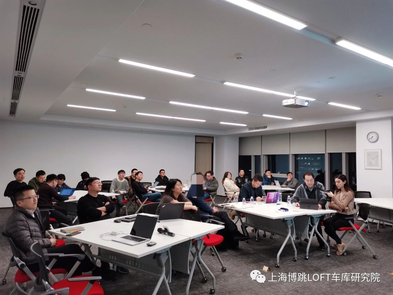 闵行杭州LOFT车库专题会