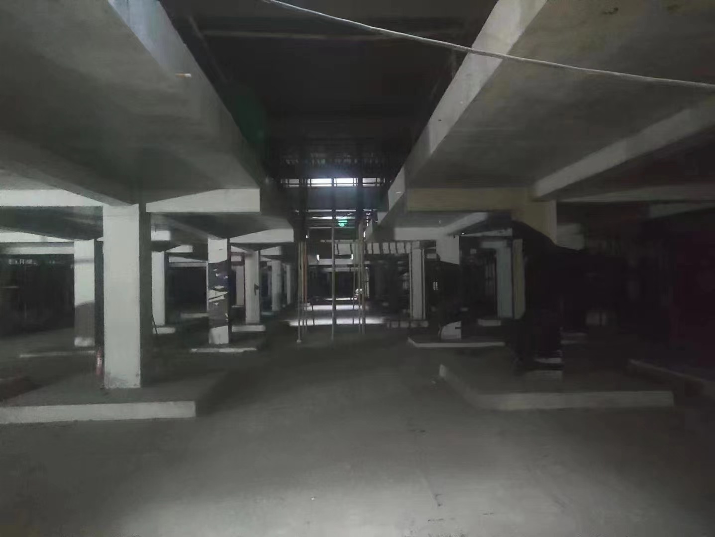 闵行山东又一个上海博普LOFT车库拔地而起